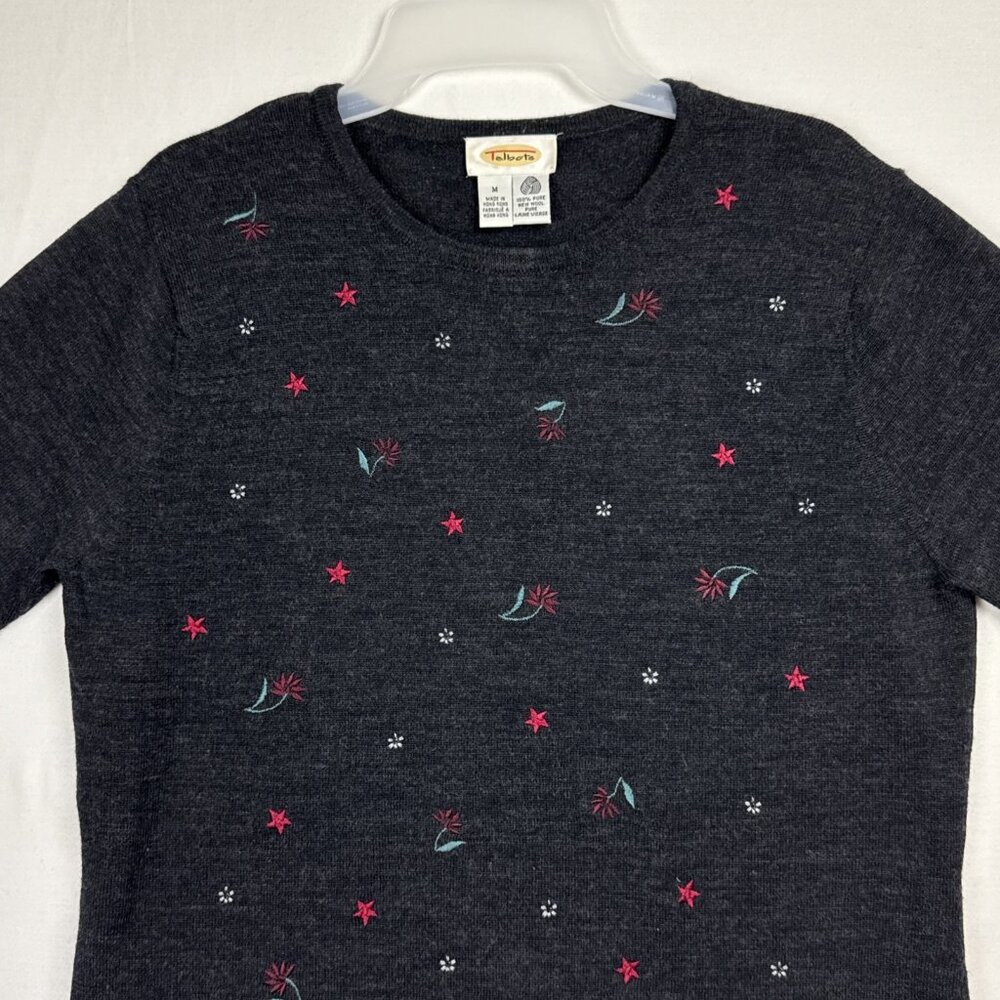 Vtg Talbots Gray Wool Short Sleeve Sweater Top Medium Stars & Floral Embroidered